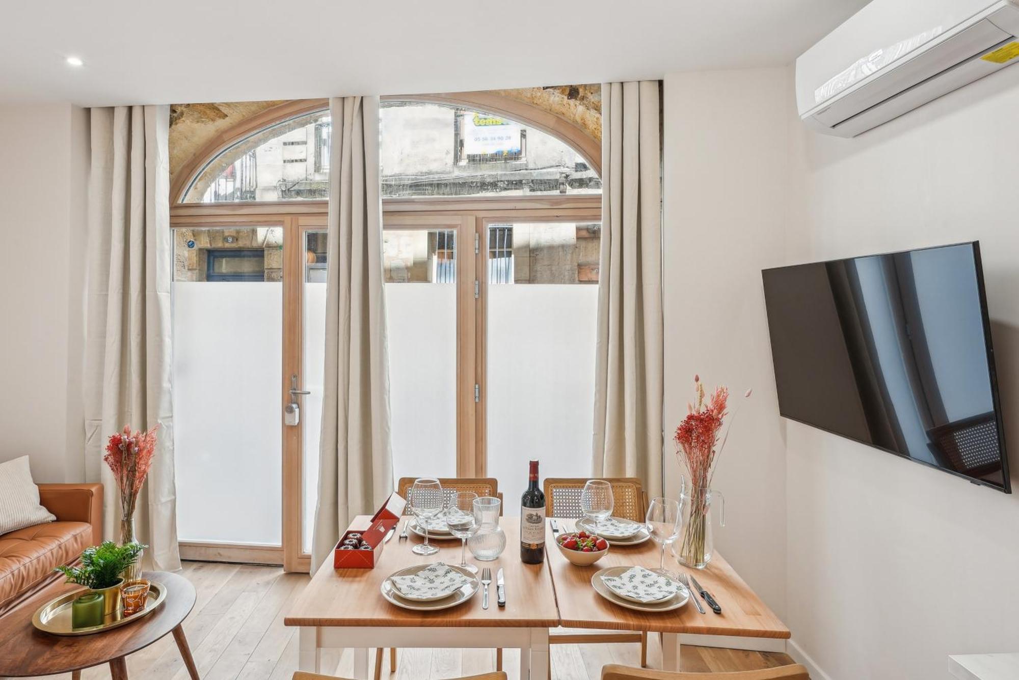 Lavie Maison Central & Hot Tub Бордо Екстер'єр фото